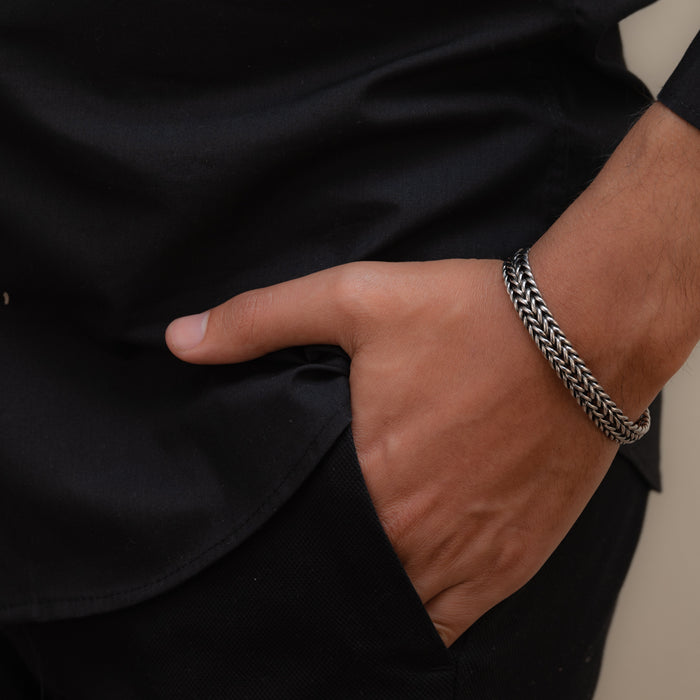 DOUBLE LAYERD BRAIDS MEN SILVER BANGLE