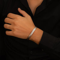 RHOMBUS-SHAPED MEN BANGEL