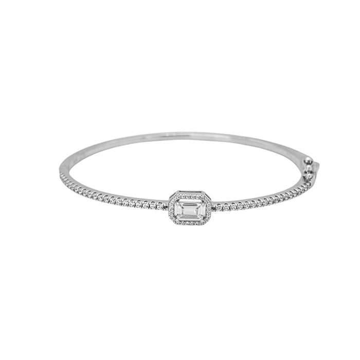 CENTERED EMERALD STONED SILVER BANGLE