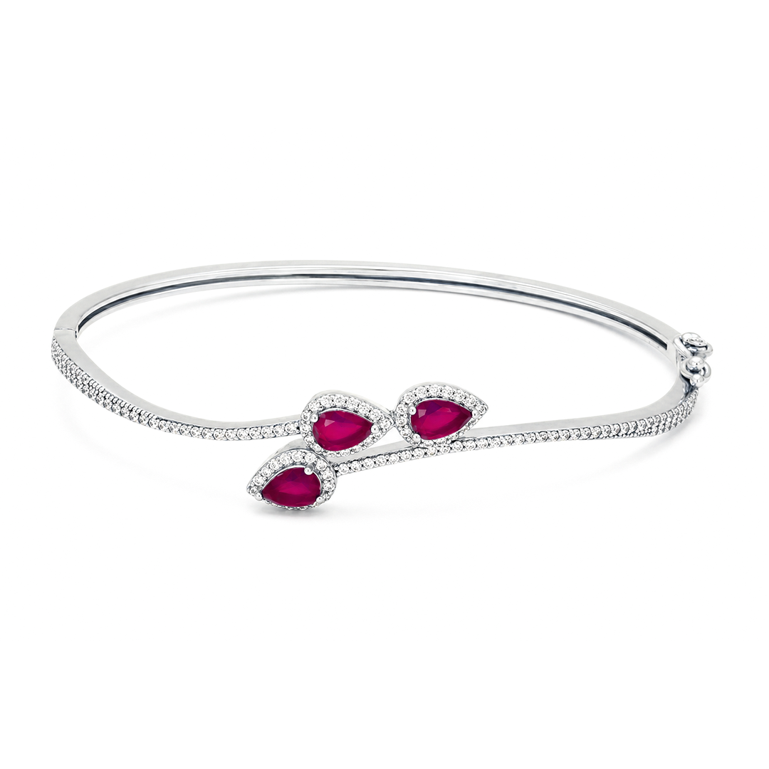 TRIPLE PEAR STONED SILVER BANGLE