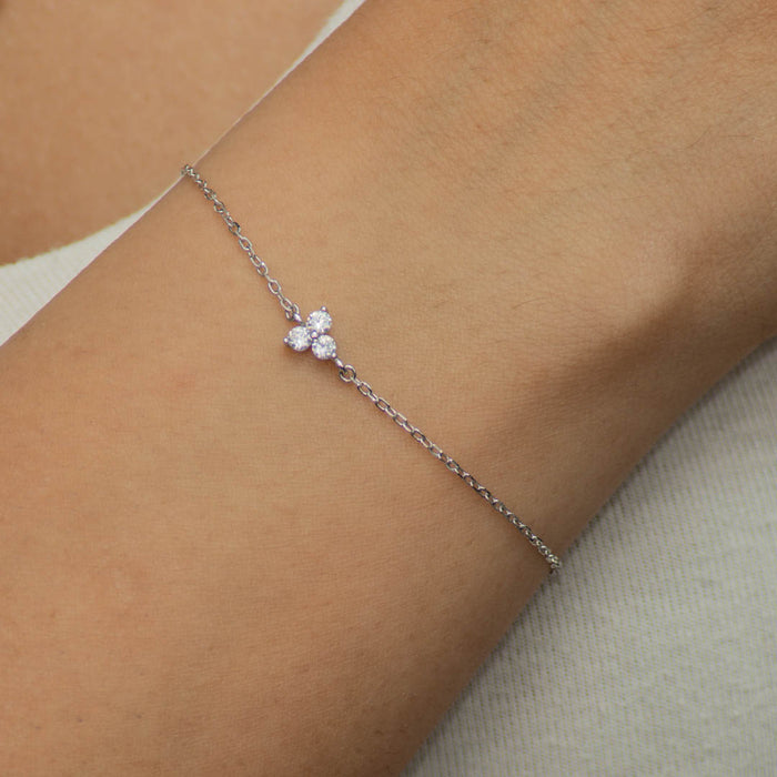 FLOWER DESIGNED SILVER BRACELET