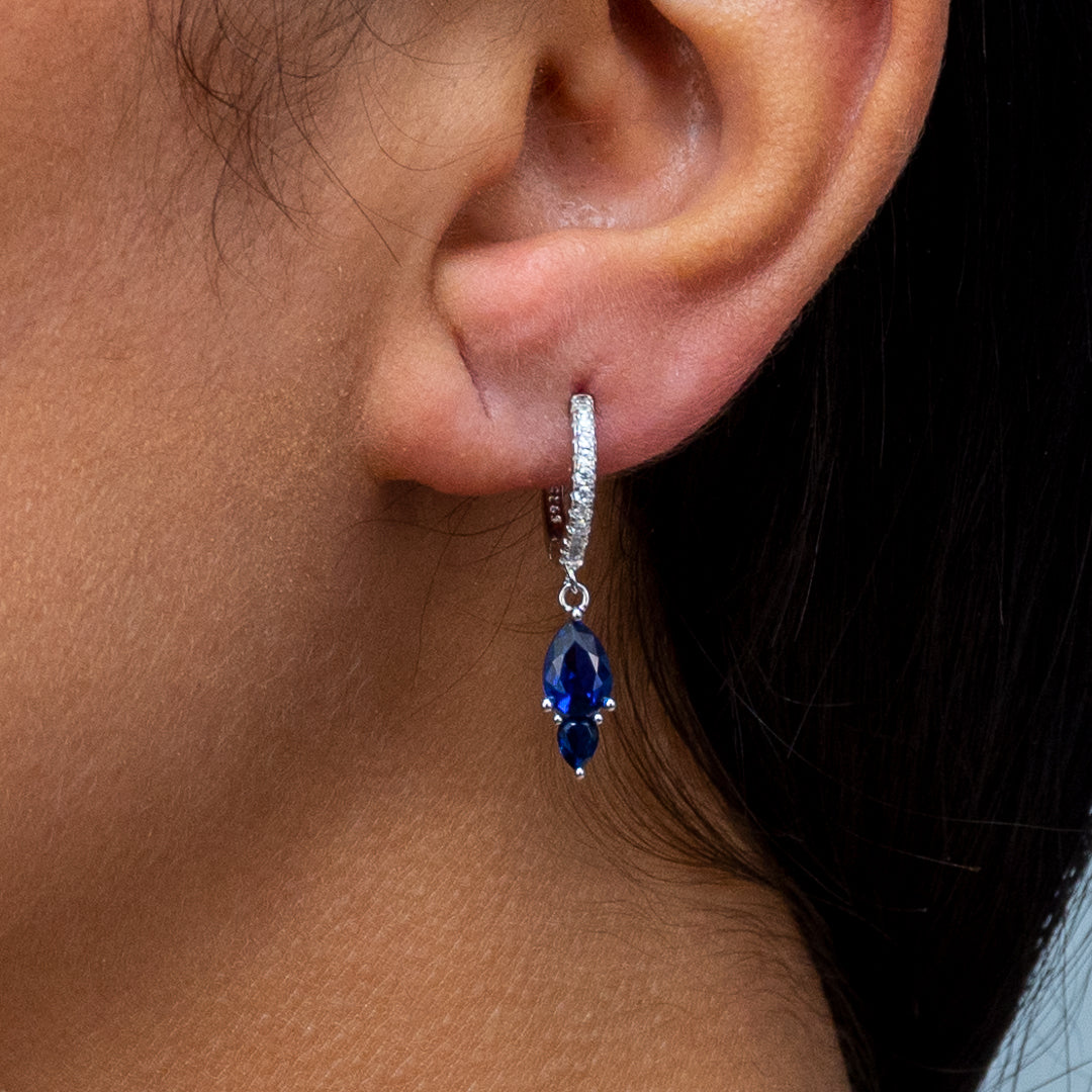 COLORED PEARS & ROUND STONES HOOP SILVER EARRING