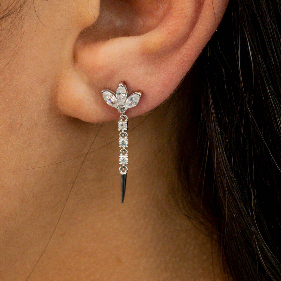 MARQUISE & ROUND STONES STUD SILVER EARRING