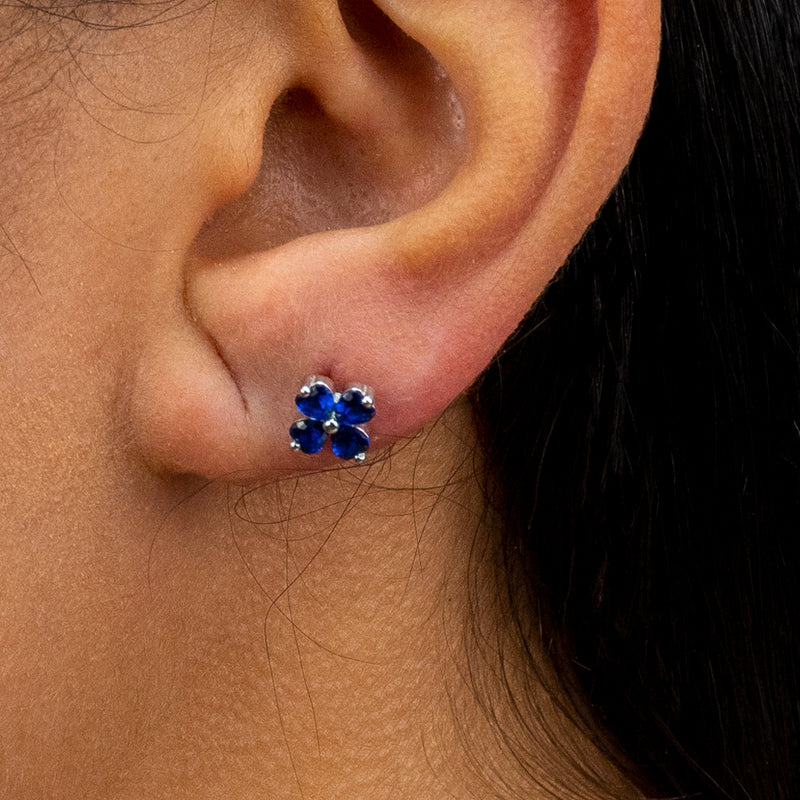 FLOWER SHAPED HEART STONED STUD SILVER EARRING