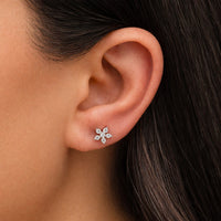 ELEGANT FLOWER SHAPED STUD SILVER EARRING