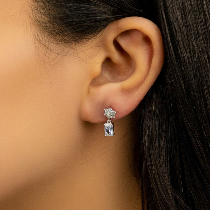 RADIANT CUT FLOWER SHAPED STUD SILVER EARRING