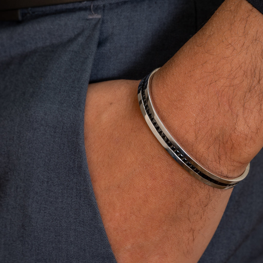 BLACK FRAMED TENNIS MEN SILVER BANGLE