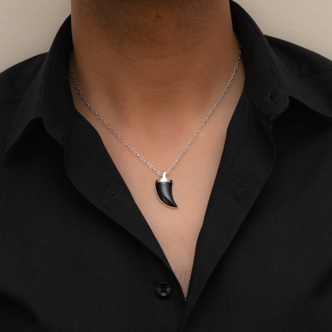 BLACK CHROME REBEL MEN SILVER NECKLACE