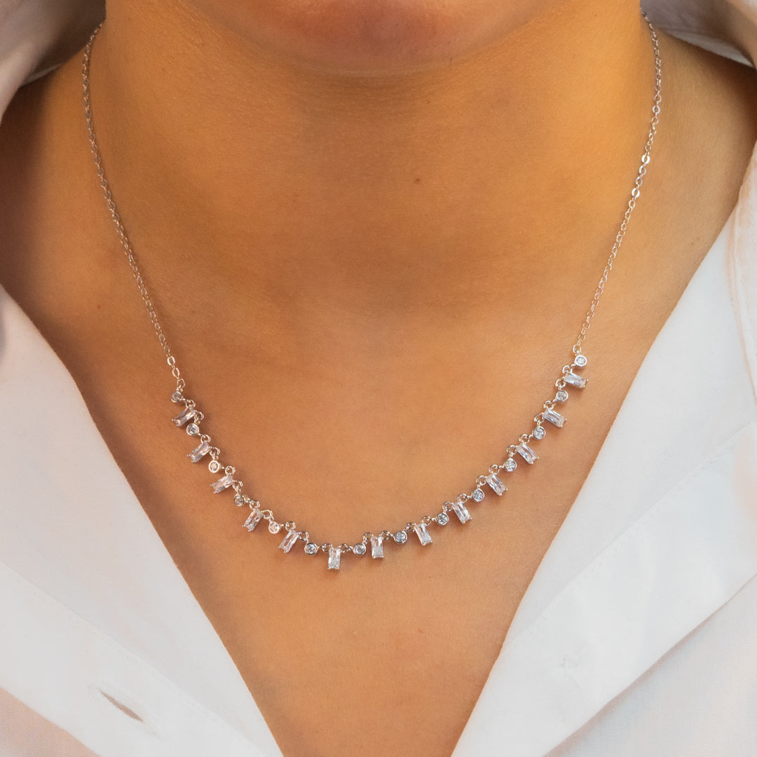 BUGETTE & ROUND STONED SILVER NECKLACE