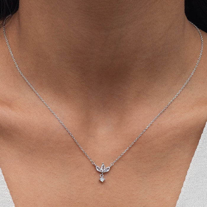 TRIPLE MARQUISE ROUND STONE SILVER NECKLACE