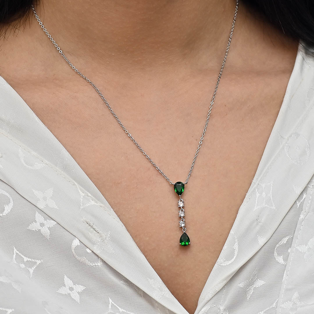 DROPPING PEAR & ROUND STONES SILVER NECKLACE